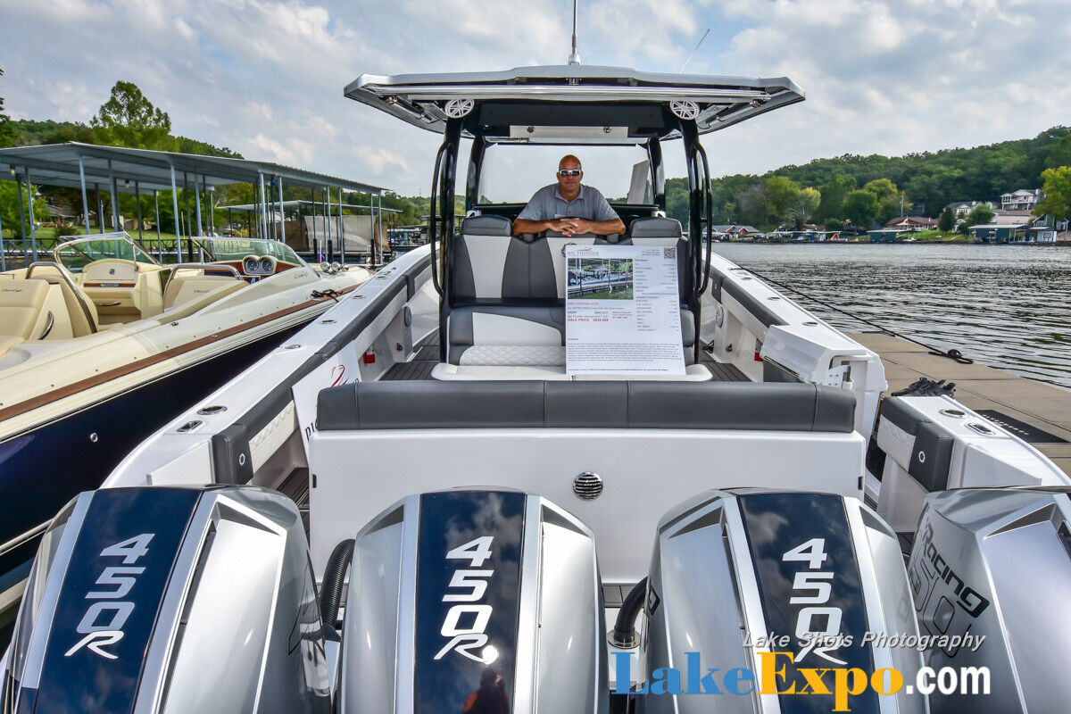 Fall In Water Boat Show-005.jpg